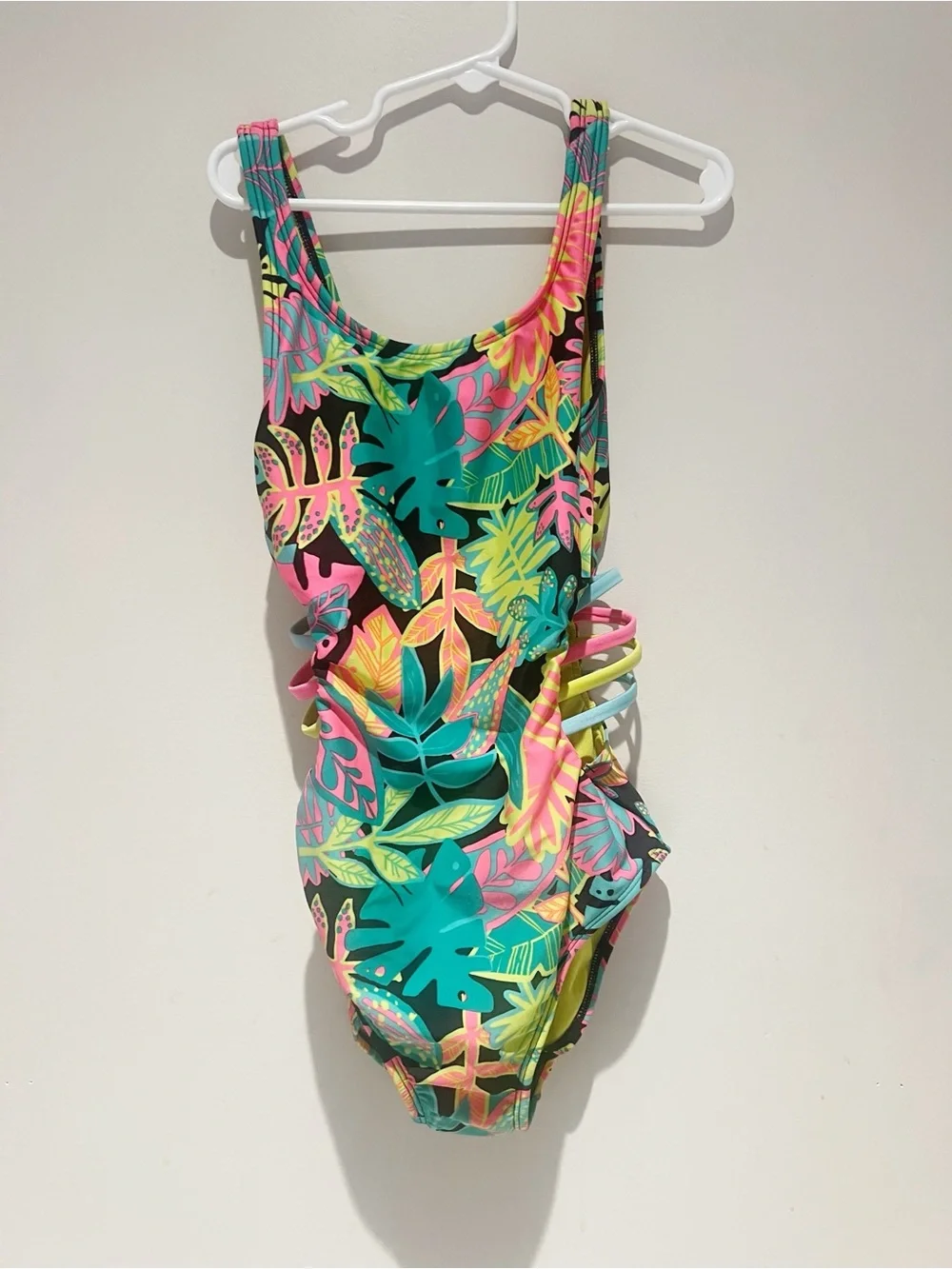 Cat & jack, size large, one piece swimsuit